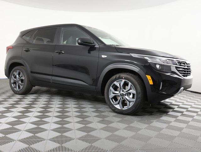 new 2026 Kia Seltos car, priced at $24,670