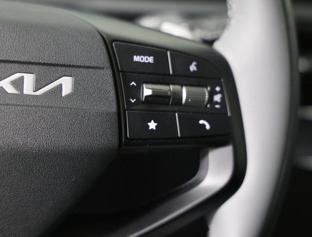 new 2025 Kia EV6 car, priced at $47,735