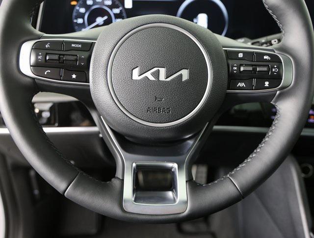 new 2025 Kia Sportage car, priced at $37,220