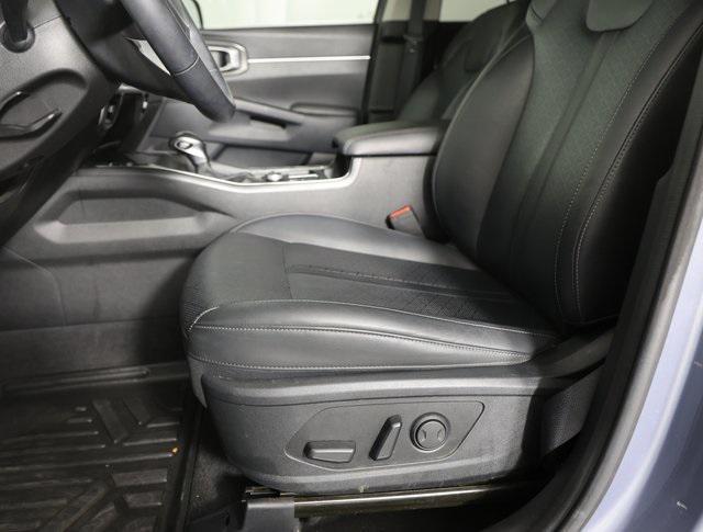used 2023 Kia Sorento car, priced at $25,000