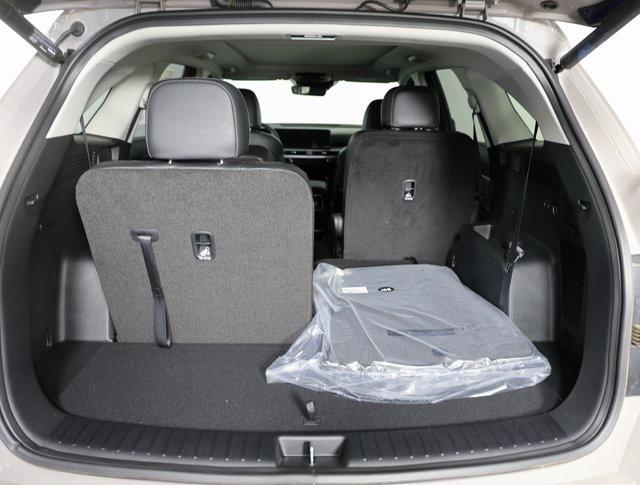 new 2025 Kia Sorento car, priced at $40,661