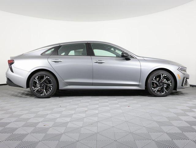new 2025 Kia K5 car, priced at $30,027