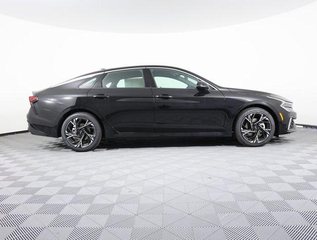 new 2025 Kia K5 car, priced at $29,288