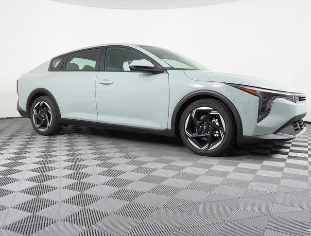 new 2025 Kia K4 car, priced at $23,294