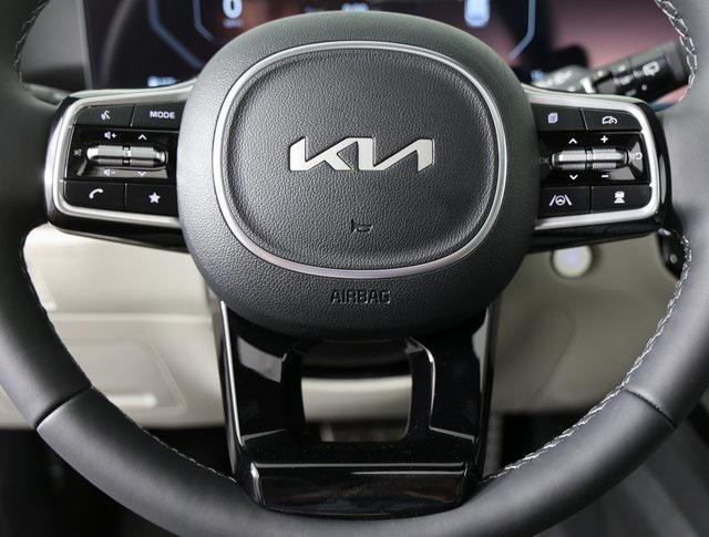 new 2025 Kia Sorento Hybrid car, priced at $45,667