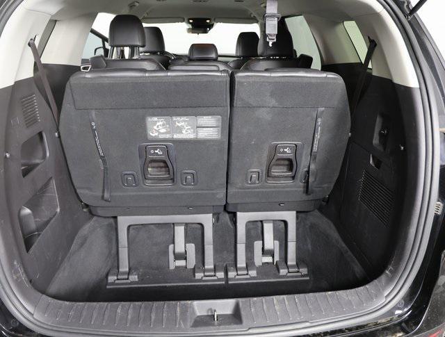 used 2022 Kia Carnival car, priced at $26,995