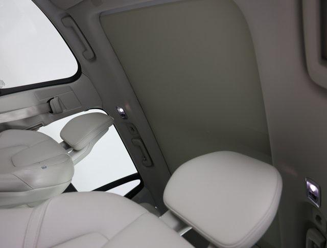 used 2020 Volvo XC90 car, priced at $18,995