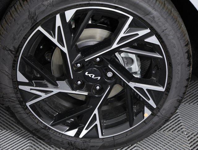 new 2025 Kia K5 car, priced at $30,404