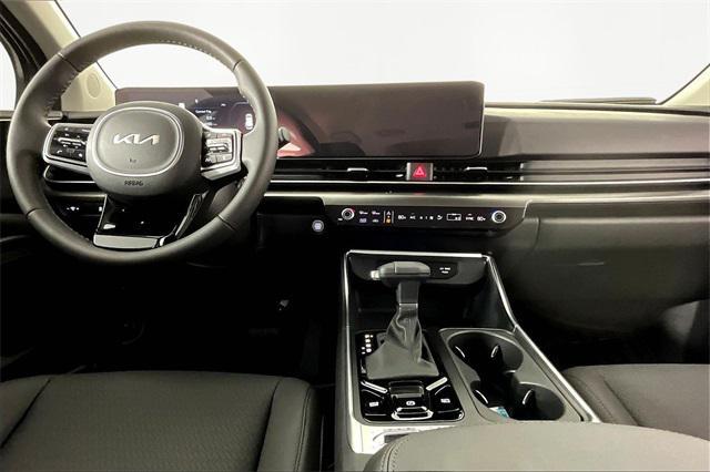 new 2026 Kia Carnival car, priced at $51,315