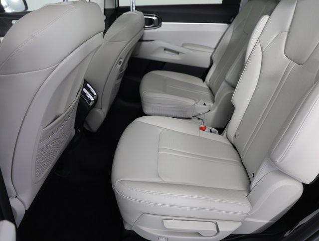 new 2025 Kia Sorento car, priced at $35,858