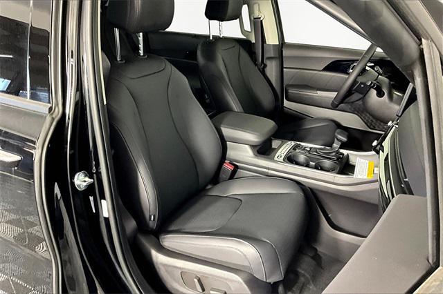 new 2026 Kia Carnival car, priced at $51,815