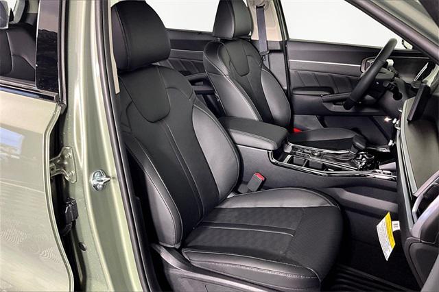 new 2026 Kia Sorento car, priced at $45,600
