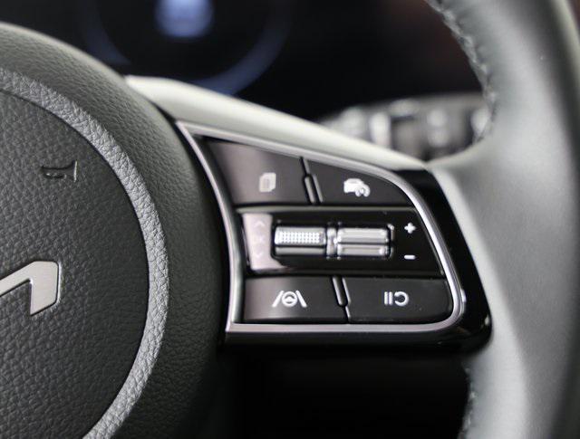new 2025 Kia Seltos car, priced at $29,355