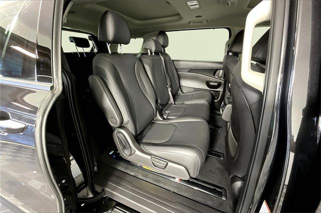 new 2026 Kia Carnival car, priced at $50,292