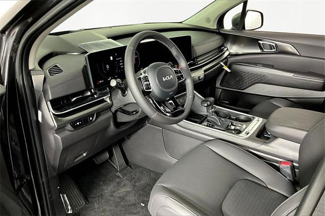 new 2026 Kia Carnival car, priced at $50,292
