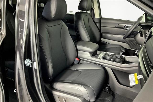 new 2026 Kia Carnival car, priced at $50,292