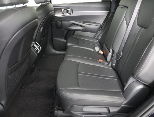 new 2025 Kia Sorento car, priced at $35,195