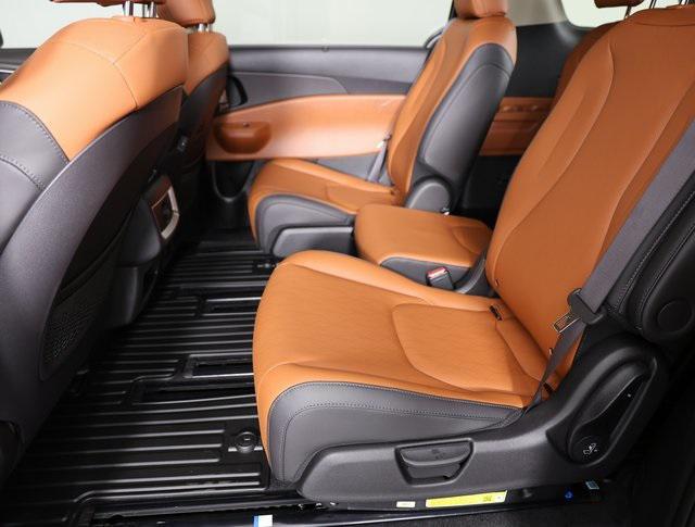new 2025 Kia Carnival car, priced at $42,230