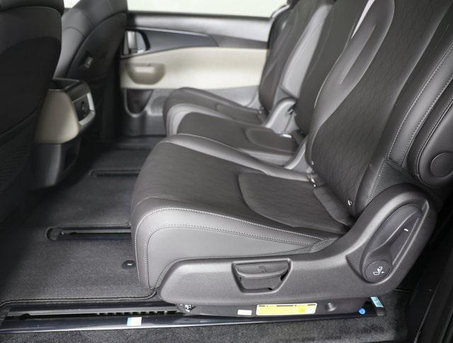 new 2026 Kia Carnival car, priced at $38,744