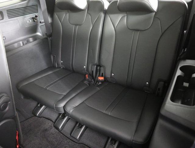 new 2025 Kia Sorento car, priced at $40,231