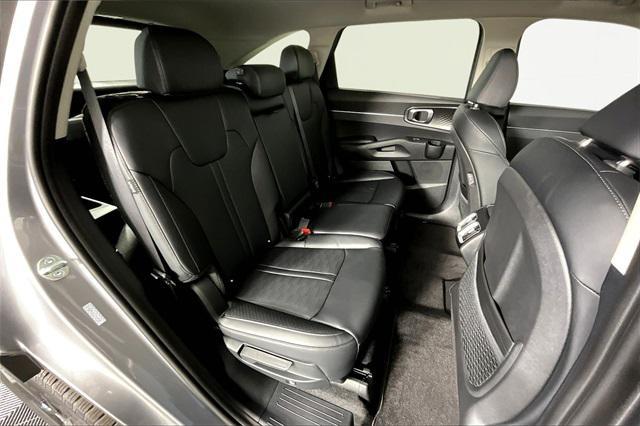 new 2026 Kia Sorento Hybrid car, priced at $40,635