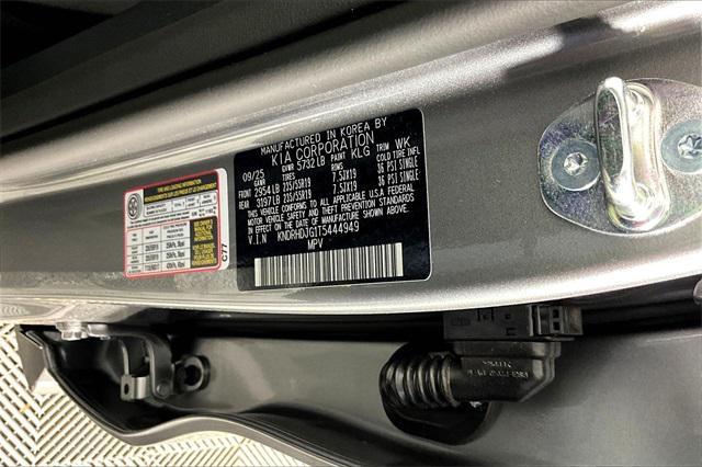 new 2026 Kia Sorento Hybrid car, priced at $40,635