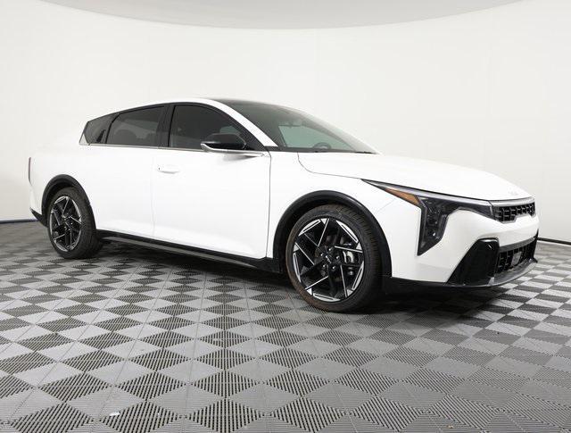new 2025 Kia K4 car, priced at $26,107