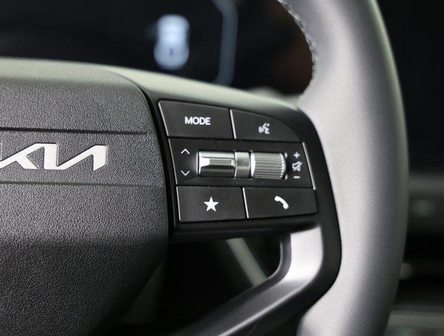 new 2025 Kia K4 car, priced at $23,433