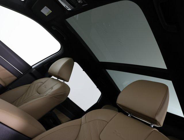new 2025 Kia Sorento car, priced at $45,332