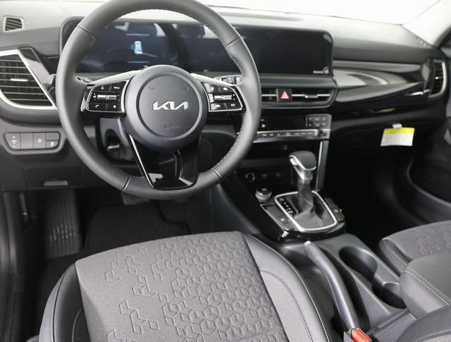 new 2025 Kia Seltos car, priced at $24,780