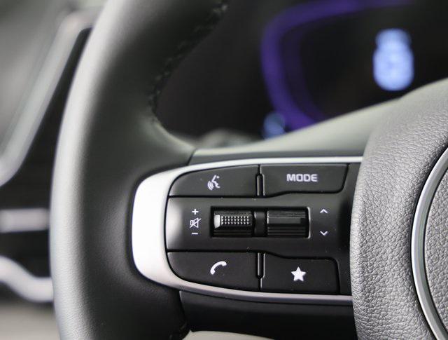 new 2025 Kia Sportage car, priced at $33,147