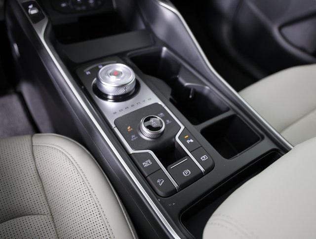 new 2025 Kia Sorento Hybrid car, priced at $36,049