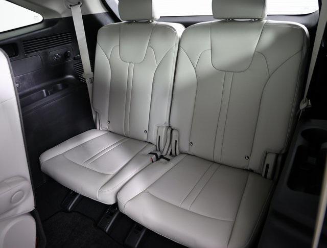 new 2025 Kia Sorento Hybrid car, priced at $36,049