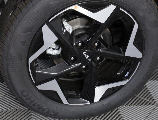 new 2025 Kia Seltos car, priced at $26,337