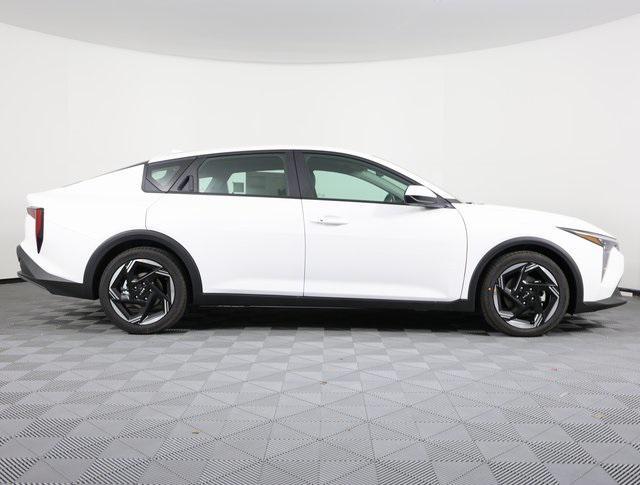new 2025 Kia K4 car, priced at $23,554