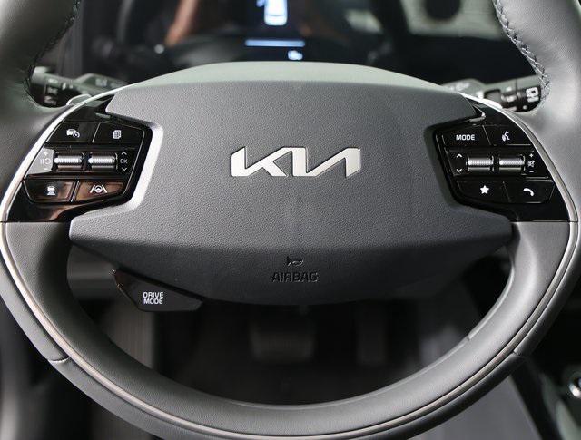 new 2025 Kia Niro car, priced at $34,955