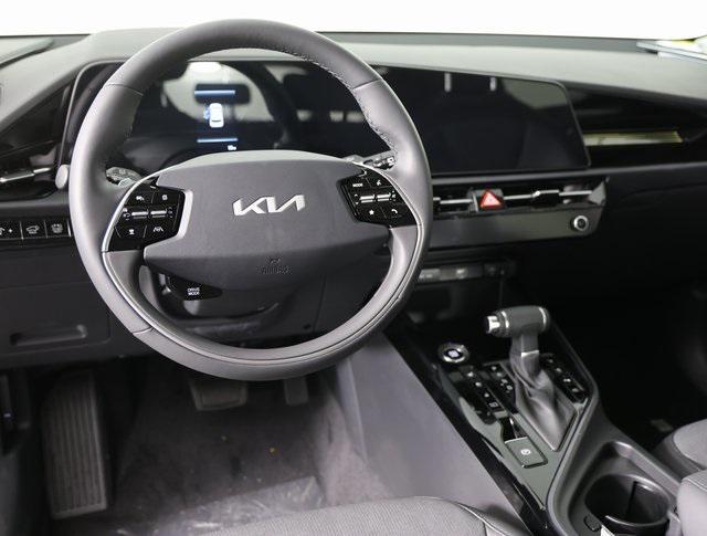 new 2025 Kia Niro car, priced at $34,955