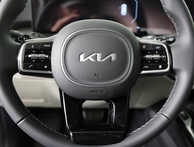 new 2025 Kia Sorento car, priced at $39,653