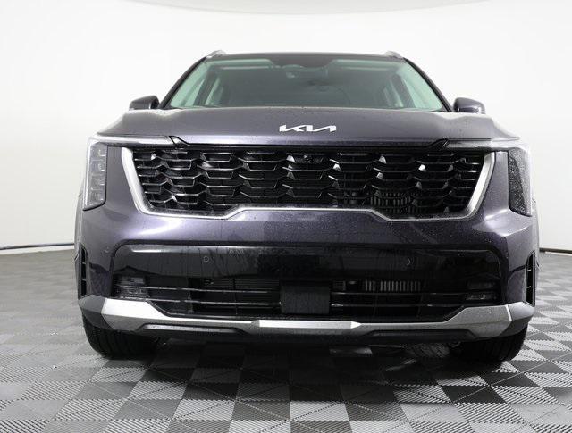 new 2025 Kia Sorento car, priced at $39,653