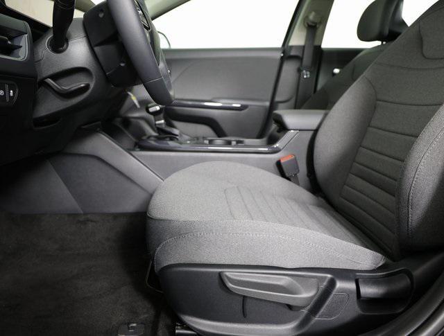 new 2025 Kia K4 car, priced at $23,662