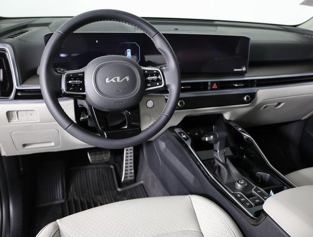 new 2025 Kia Sorento car, priced at $39,899