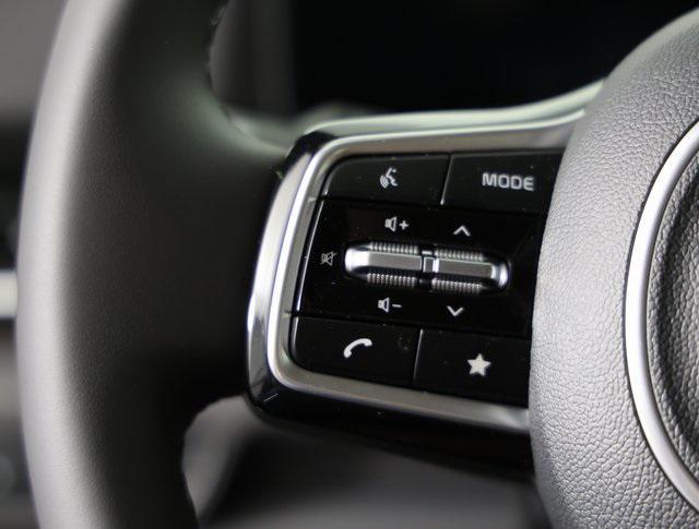 new 2025 Kia Carnival car, priced at $42,605