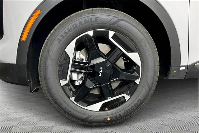 new 2026 Kia Sportage car, priced at $31,427