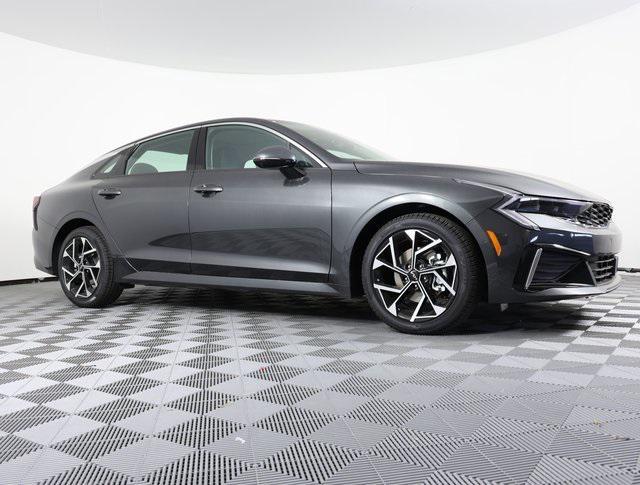 new 2025 Kia K5 car, priced at $33,969