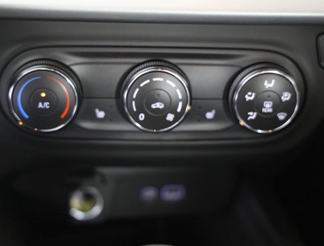 used 2025 Chevrolet Trax car, priced at $24,295