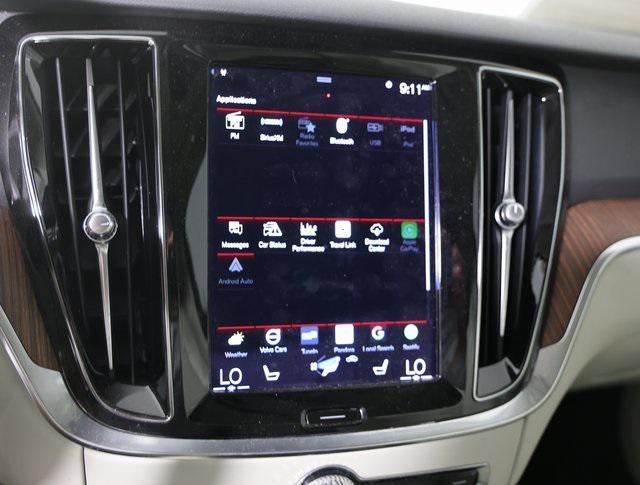 used 2022 Volvo S60 Recharge Plug-In Hybrid car, priced at $28,095