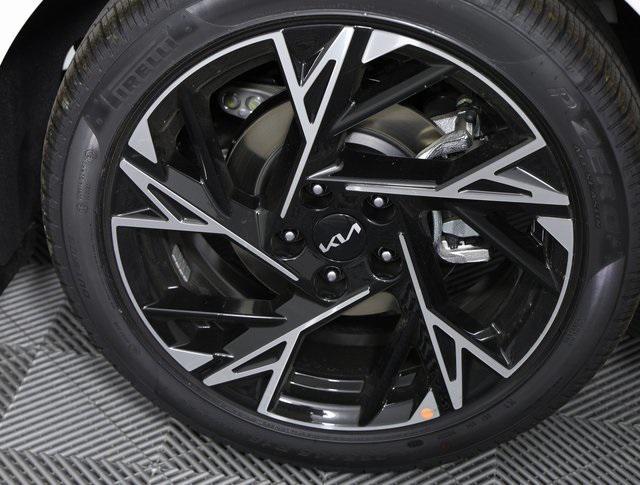 new 2025 Kia K5 car, priced at $30,084