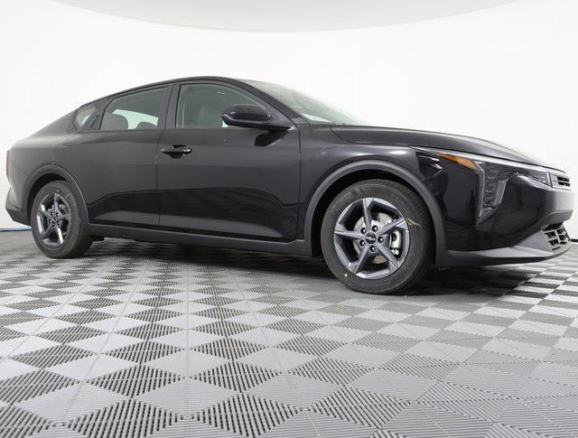 new 2025 Kia K4 car, priced at $23,665