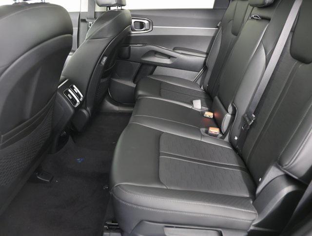 new 2025 Kia Sorento car, priced at $36,288