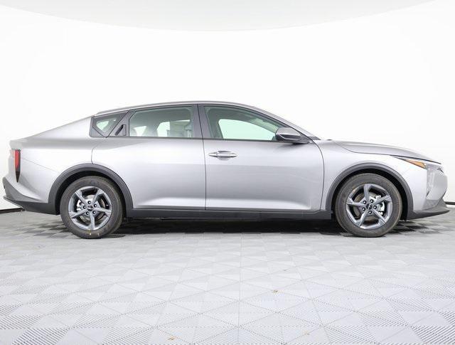 new 2025 Kia K4 car, priced at $22,176
